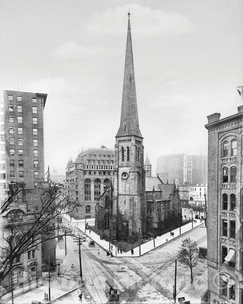 A black and white photo of St. Paul's Cathedral in Buffalo, New York, with a date approximately around 1908.